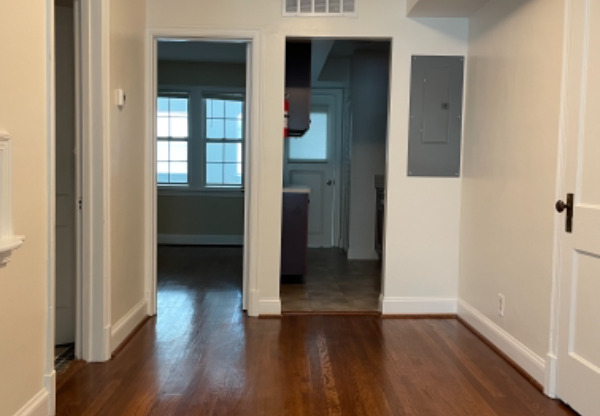 4630 New Hampshire Ave, NW Upper Level