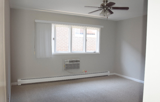 1425 Ashland Ave