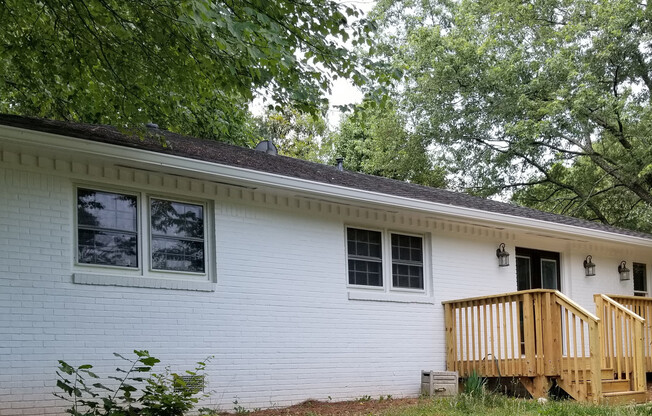 Remodeled Kennesaw Brick Ranch Home !