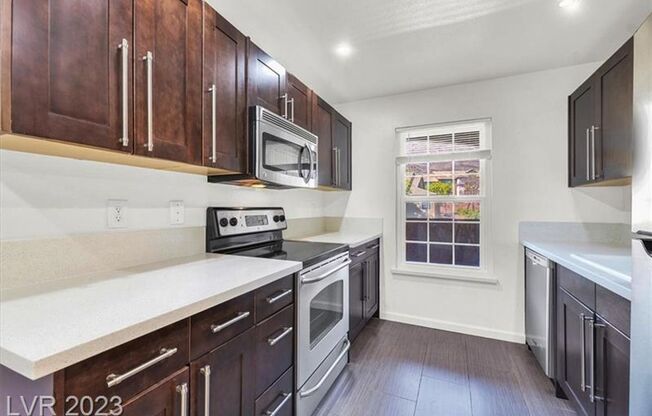 Stunning condo in Henderson!