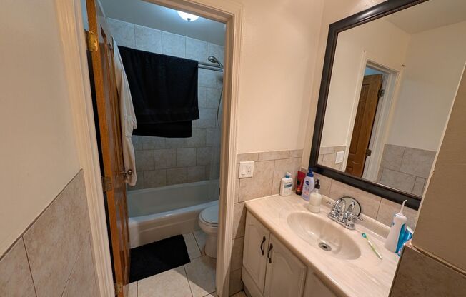 1 bed, 1 bath, 750 sqft, $1,595, Unit 1111H-404