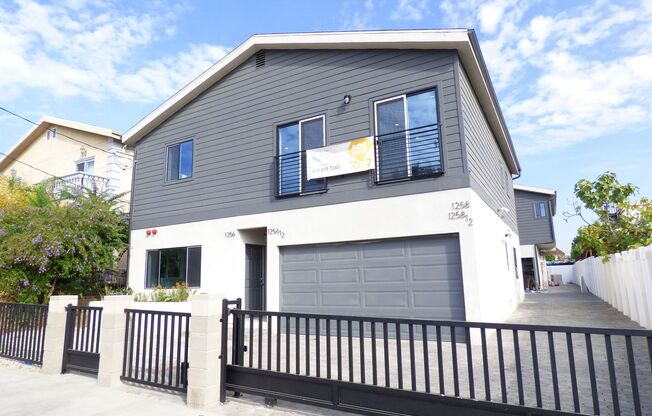 1256 N Hobart Blvd