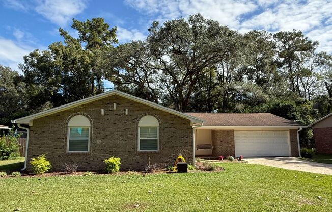 Fully Furnished Midtown Tallahassee Home