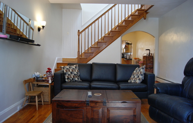 Charming 3 Bedroom Townhome in Hampden - Back Porch & Fenced Yard!
