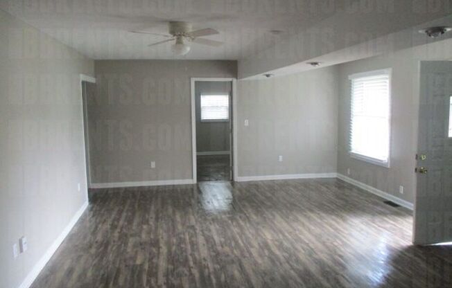 637 Homecrest Ave 3BR/1BA (Dayton)