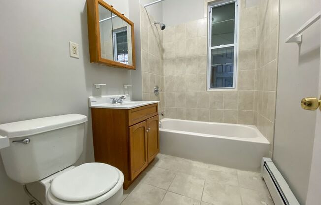 1 bed, 1 bath, $1,230, Unit 3