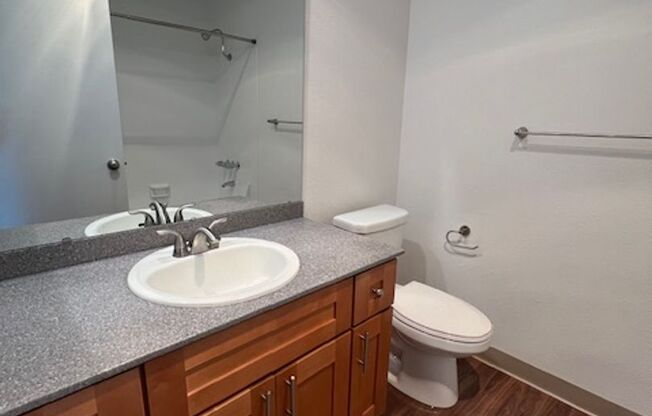 1 bed, 1 bath, 622 sqft, $1,450, Unit F 03