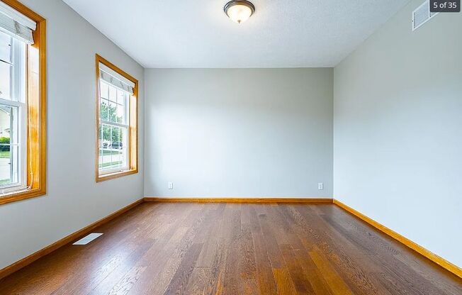 Gretna Gem: 4 Bedroom Home with Room to Grow