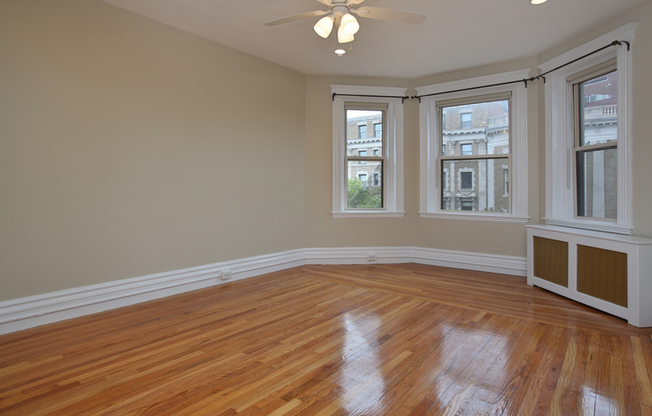 1109 Boylston St