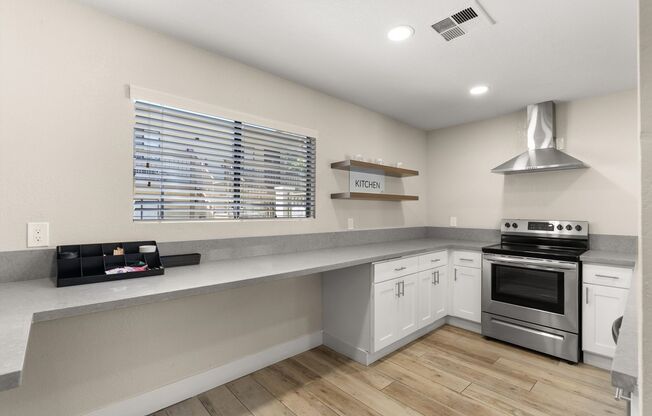 1 bed, 1 bath, 450 sqft, $1,750, Unit 308