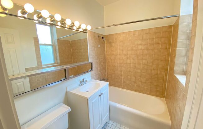 1 bed, 1 bath, 550 sqft, $1,695, Unit 5959-502