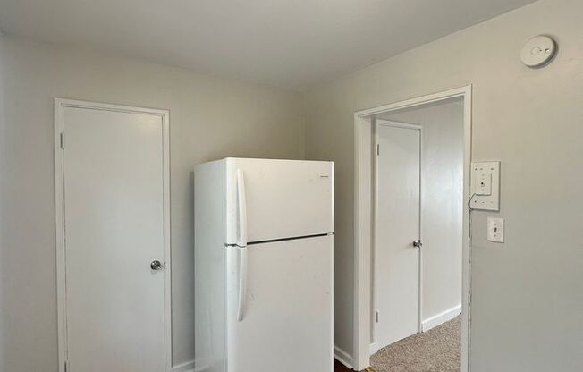 2 beds, 1 bath, 775 sqft, $950, Unit 1411-8