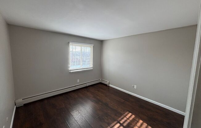 1 bed, 1 bath, 650 sqft, $995, Unit 23-203