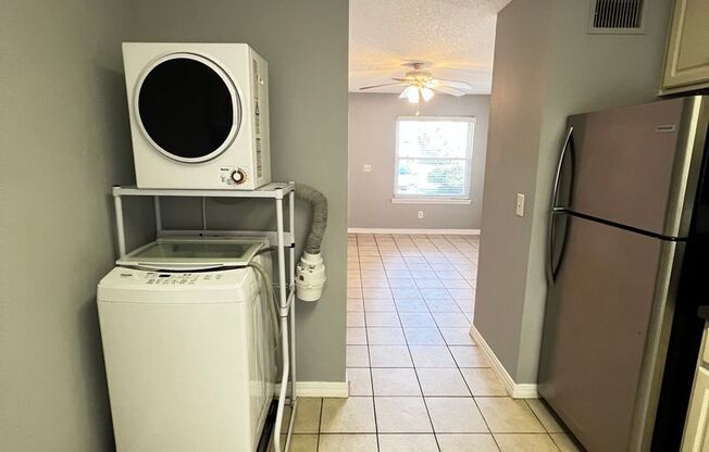 2 Bed /1 Bath 1st Level Condo For Rent! Located within just Blocks from Jax Beach 3D Virtual Tour Inside!