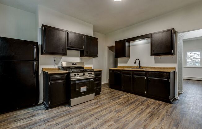 Available NOW - Updated 3 Bedroom Home in the South Side Slopes!