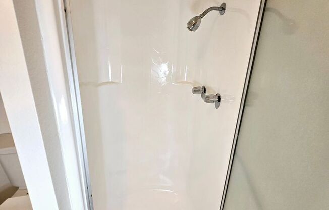 2 beds, 2 baths, 1,000 sqft, $3,195, Unit 205