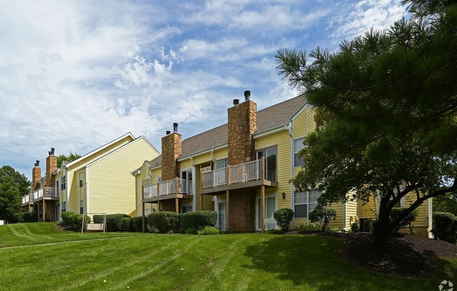 Welcome to Country Club Place Apartments