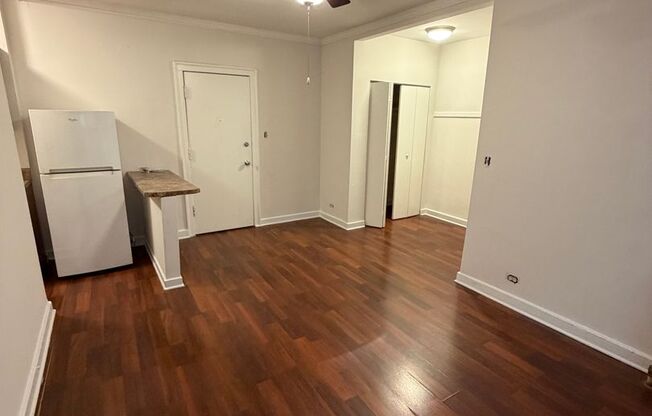 5210-14 S. Woodlawn