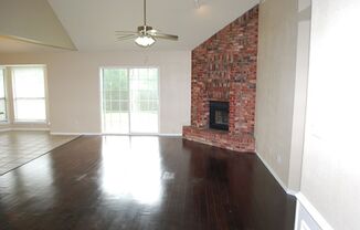 3 beds, 2 baths, $1,695