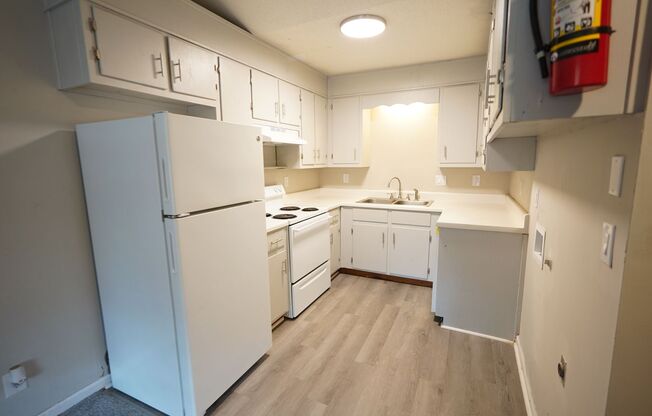 Ridge View | Renovated 2 Bed Apartments