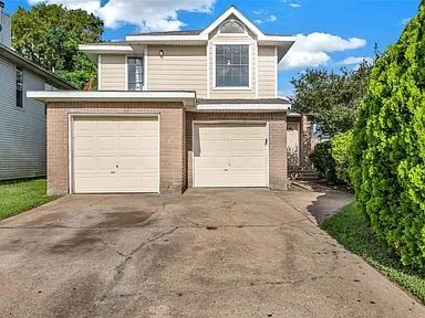 1535 CARBONEAR DR
