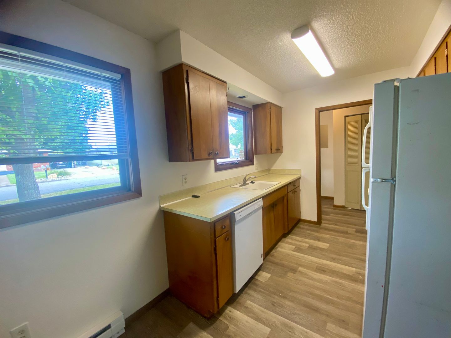 2416 - 2418 N 6th