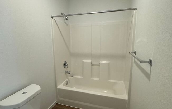 Studio, 1 bath, 175 sqft, $1,250, Unit 4102