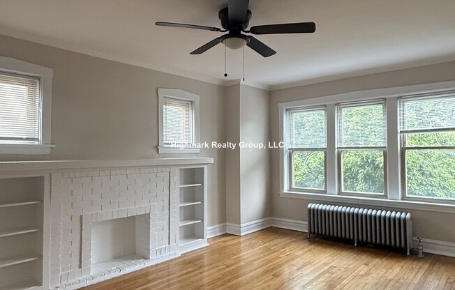 2956 W BELLE PLAINE