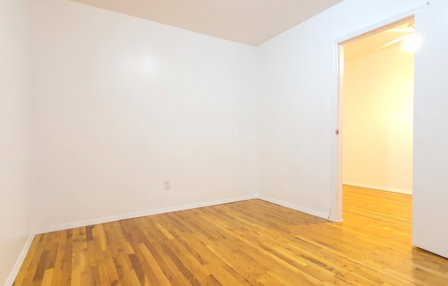 224 METROPOLITAN AVE