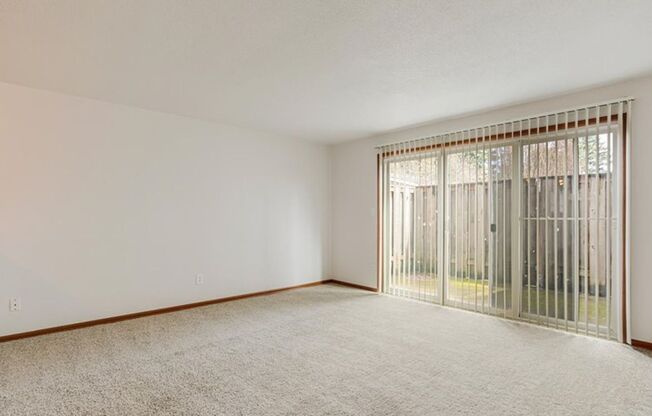 2 beds, 1.5 baths, 1,100 sqft, $1,750, Unit 35