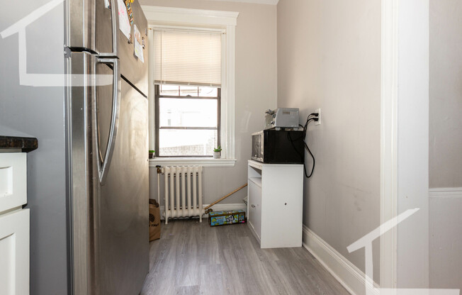 2 Sutherland Rd Apt 1