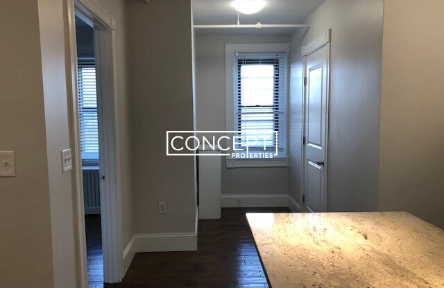 87 WESTLAND AVE
