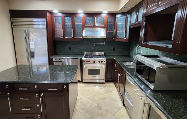 Fully furnished-full Sphere view