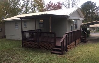 3 beds, 1 bath, $1,100