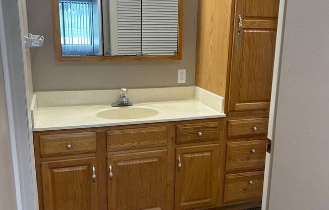 1 bed, 1 bath, 615 sqft, $859, Unit 106