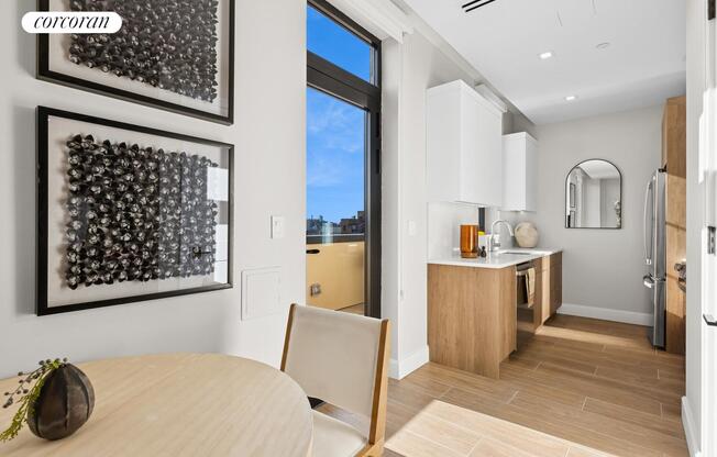 760 METROPOLITAN AVE