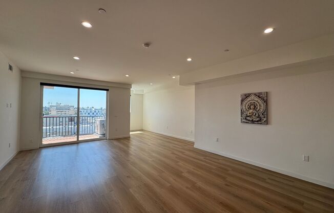 955 Fedora St.