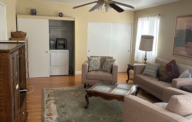 1 Bedroom Casita with Pool Access!