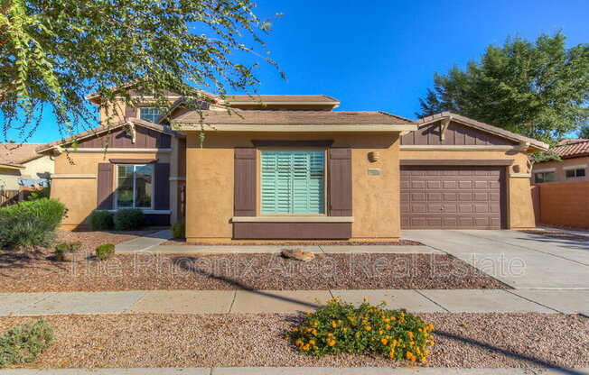 716 E RUNAWAY BAY PL