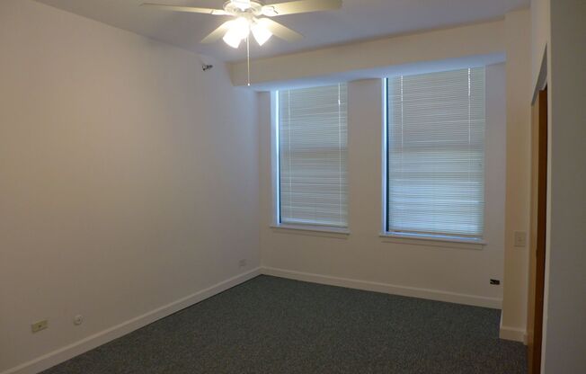 2 beds, 2 baths, 1,250 sqft, $2,950, Unit 07C