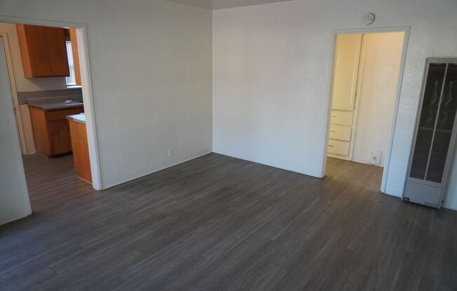 1 bed, 1 bath, 882 sqft, $1,000