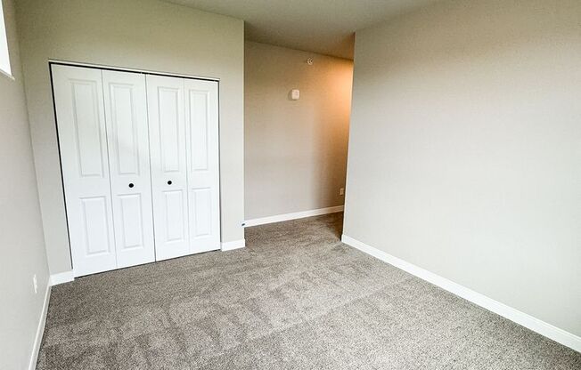 3 beds, 2 baths, 1,409 sqft, $1,975, Unit C301