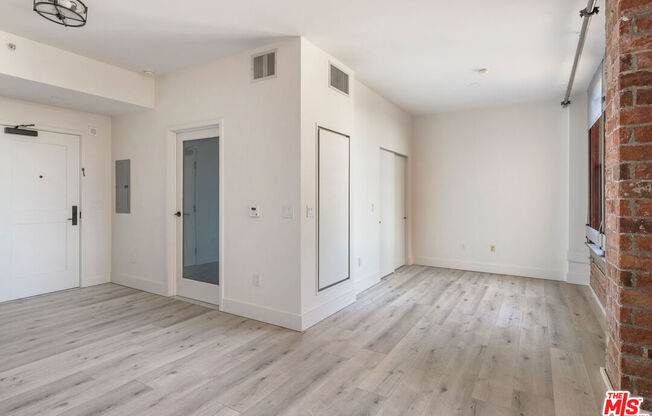 Studio, 1 bath, 546 sqft, $2,150, Unit 608