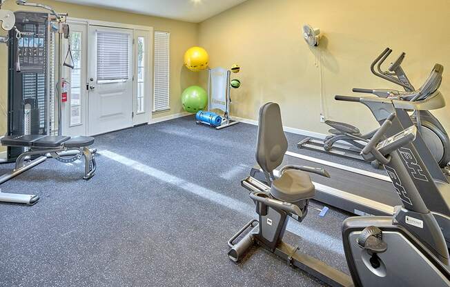 Fitness Center at Arterra Apartments, Kent, WA, 98030
