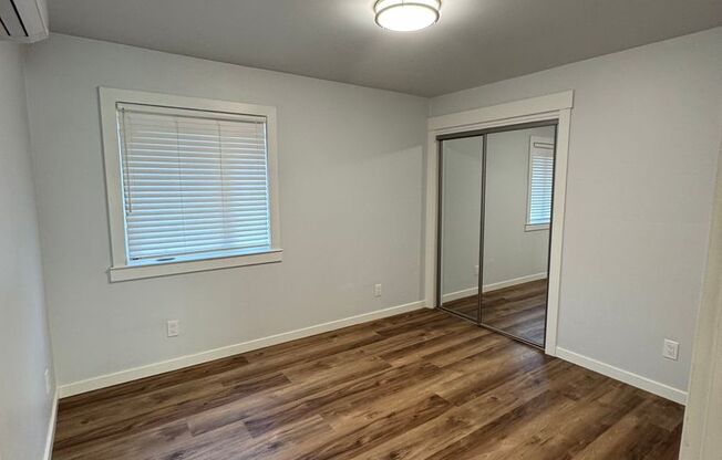 2 beds, 1 bath, $2,050, Unit # 162 1