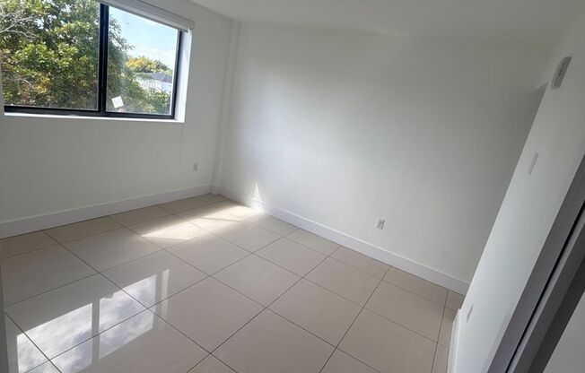 2 beds, 1 bath, 550 sqft, $1,895, Unit 829-309