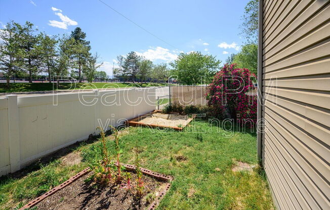 307 N MARION ST
