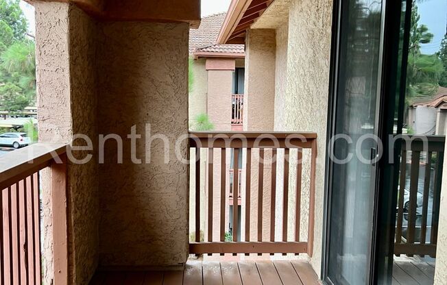 Rancho Bernardo, 12039 Alta Carmel Ct #131, Granite Counters, AC, Fireplace, Community Pool, Spa, Fitness, Tennis and much more!