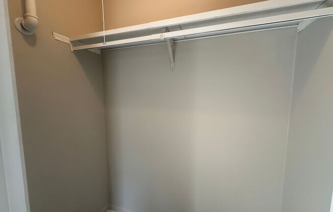 1 bed, 1 bath, 575 sqft, $973, Unit 71