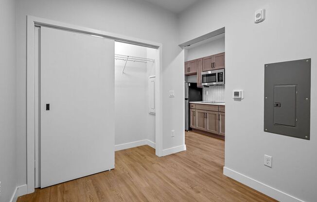 1 bed, 1 bath, 521 sqft, $1,525, Unit 411